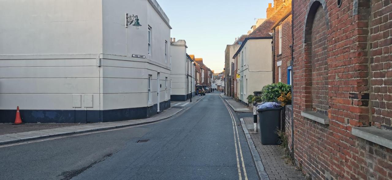 Modern City Centre House With Free Parking Canterbury Exterior foto